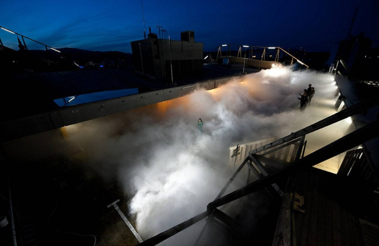 Installazione di nebbia di Fujiko: esperienza percettiva e immersiva