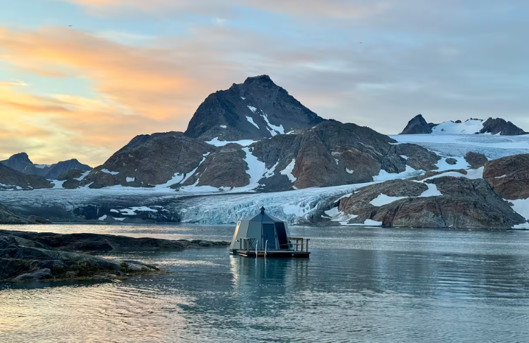 Groenlandia: case semplici e paesaggio artico, idea di fuga per 3-4 giorni