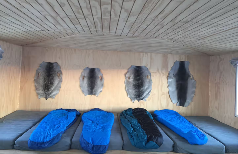 Airbnb Groenlandia: stanza economica tipo cameretta, soggiorno low cost a 28 euro a notte