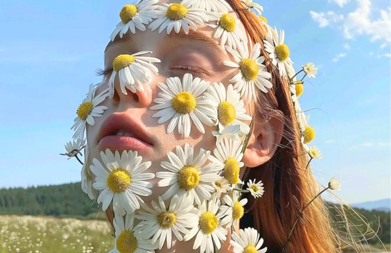 Paesaggio rurale reinterpretato da Hana Katoba con intelligenza artificiale