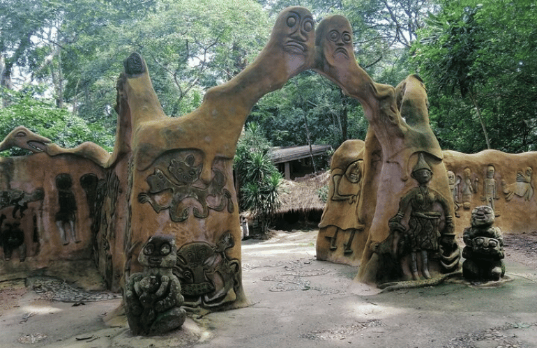 UNA FORESTA PER GLI DEI: OSUN-OSOGBO, CUORE SACRO DEGLI YORUBA