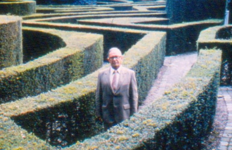 RENÉ PECHÈRE