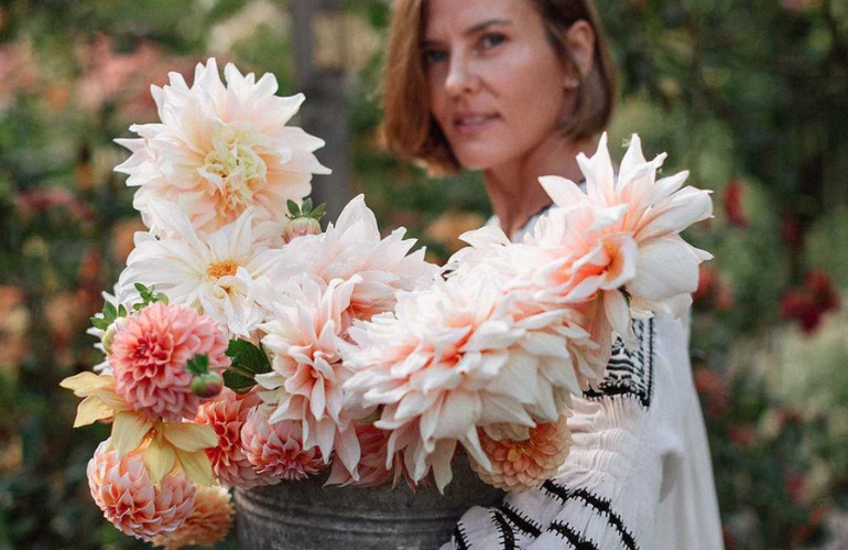 Gabriela Salazar e La Musa de las Flores: eleganza floreale dal Messico